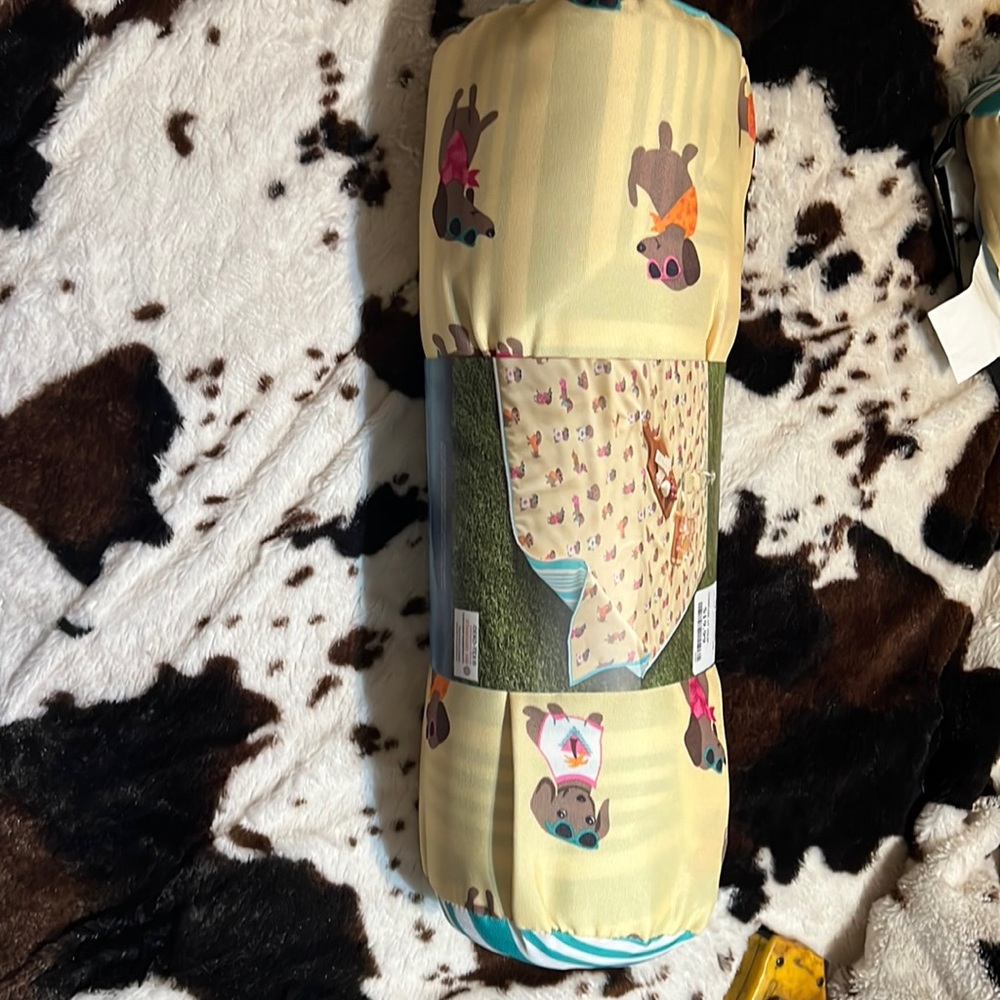 Cynthia rowley outdoor water repellent oversized reversible picnic blanket